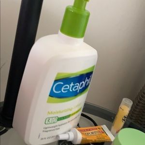 Meet your Posher, Tuya